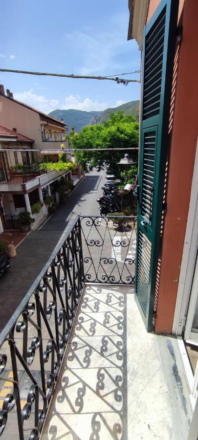 Ideale Per Escursionisti, A Pochi Minuti Dal Mare E Dalle Falesie- Casa Celeste Cisano sul Neva Dış mekan fotoğraf